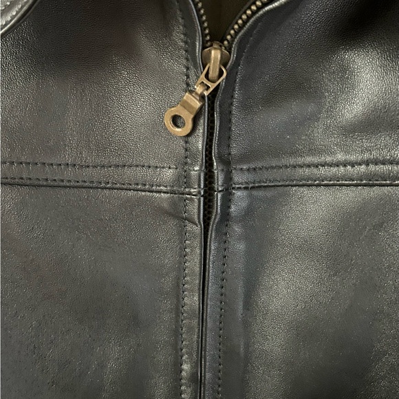 Excelled Women’s Leather Coat - Picture 3 of 8